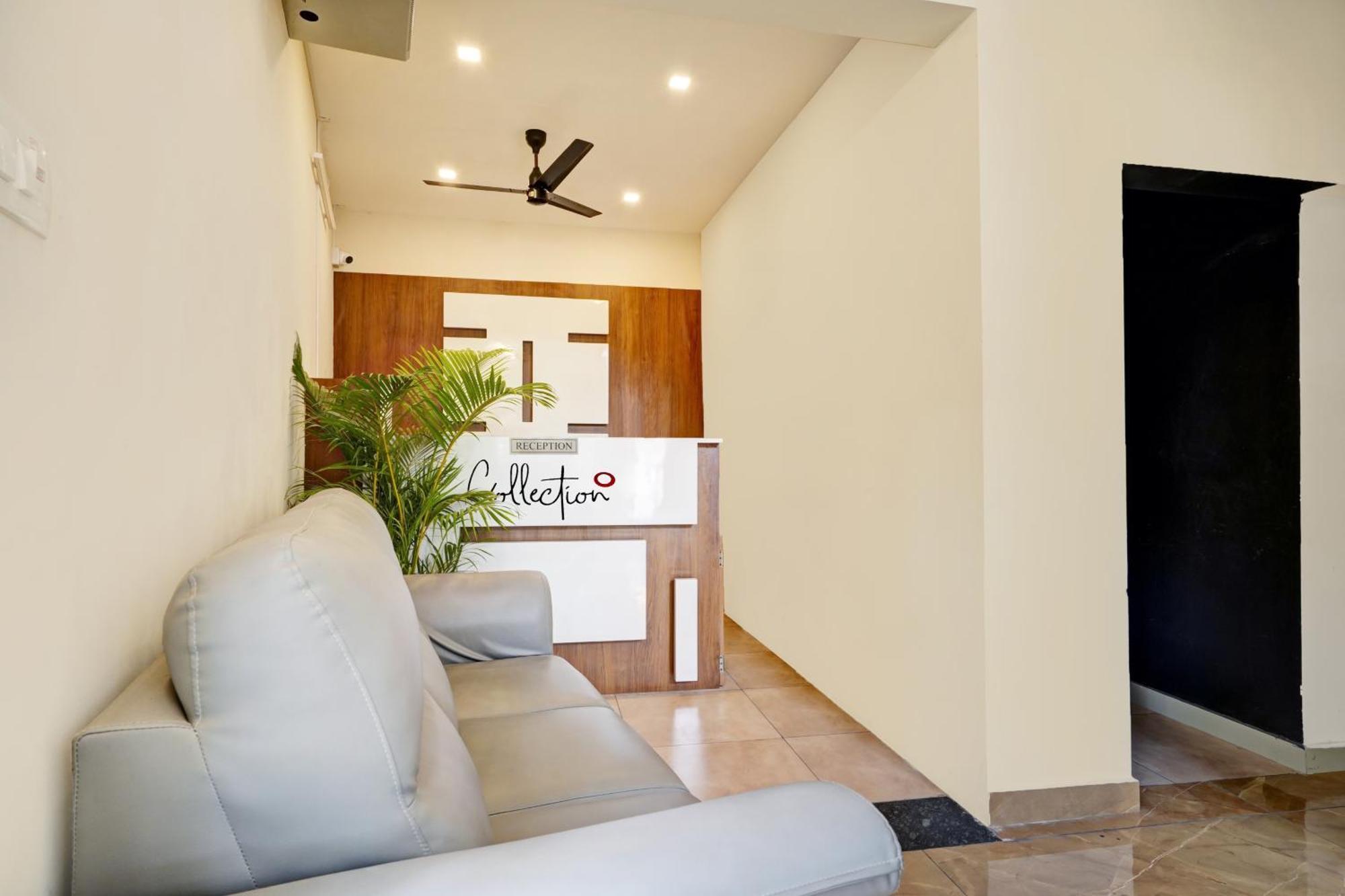 Gypsy Hotel Cusat Kochi Екстер'єр фото